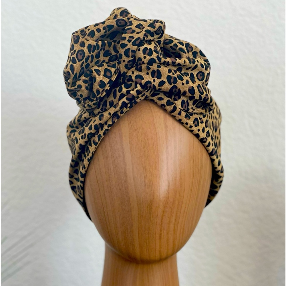 Wired head wrap/turban in leopard